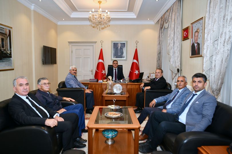 Kavaklıdere Ziraat Odası Başkanı, Kavaklıdere Kooperatif Başkanları ve Oda Başkanları Valimiz İdris Akbıyık'ı ziyaret etti.