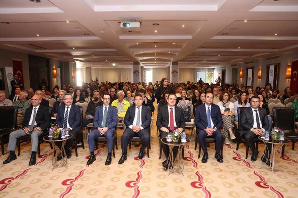Valimiz Sayın İdris Akbıyık, Marmaris’te gerçekleştirilen Muğla Arkeolojik Kazı ve Araştırmalar Sempozyumu’na katıldı