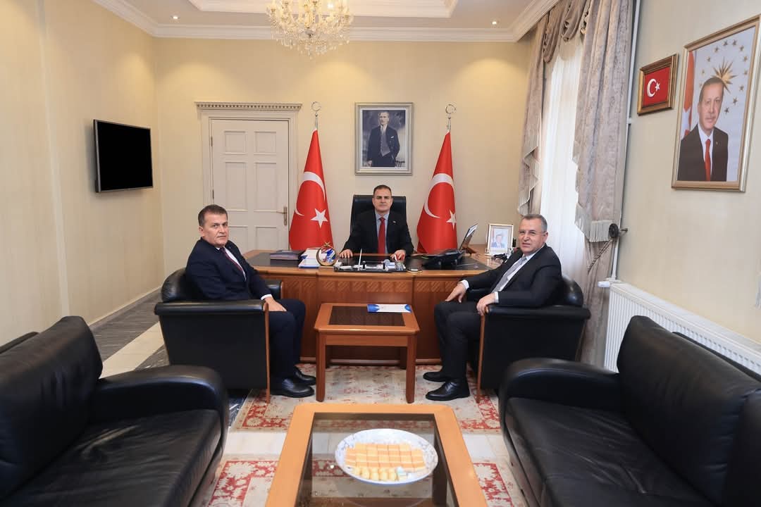 Fethiye Ticaret ve Sanayi Odası Yönetim Kurulu Başkanı Osman Çıralı ve Başkan Yardımcısı Veli Önver'den Valimiz Sayın Dr. İdris Akbıyık'a Ziyaret 